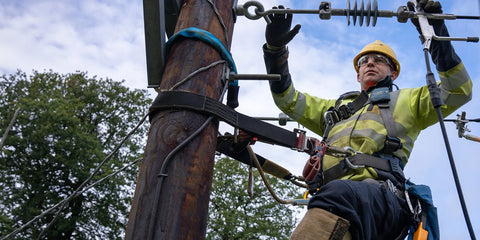 SAFETY GLOVES FOR ENERGY & UTILITIES
